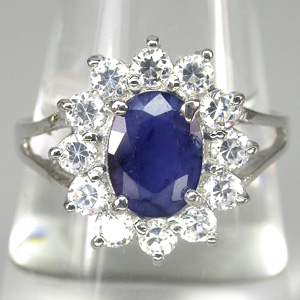 Изящное кольцо с насыщенно-синим сапфиром
