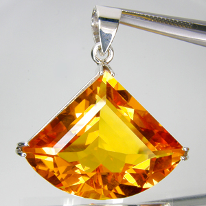 Коллекция "Perfection". Кулон с золотистым цитрином