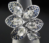 Оригинальное кольцо с бесцветными цирконами и сапфирами Серебро 925