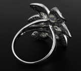 Оригинальное кольцо с бесцветными цирконами и сапфирами Серебро 925