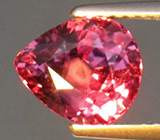 Роскошный розовый сапфир из Танзании 3,22 карат 