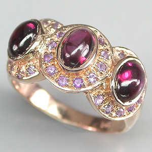Кольцо из коллекции "Mia" с родолитами гранатами и аметистами