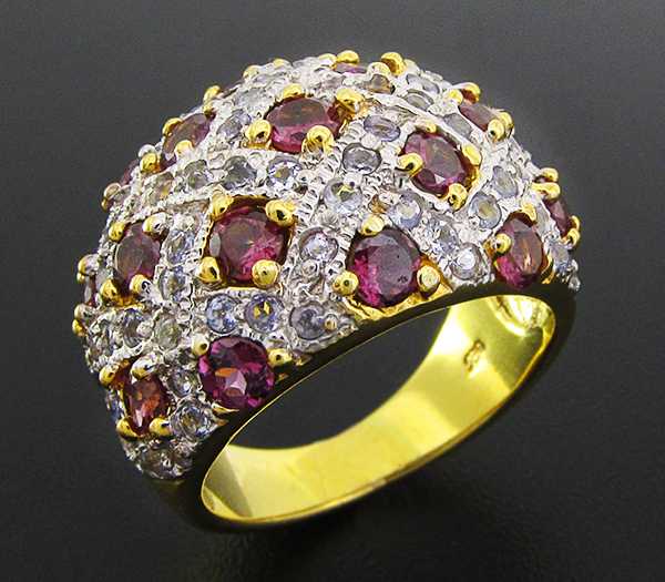 Кольцо из коллекции "Mia" с родолитами и танзанитами