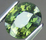 Зеленый сапфир 2,01 карат 