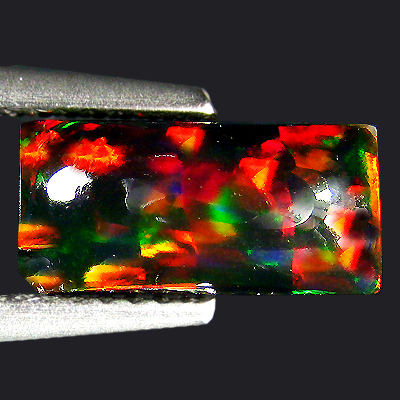 Черный опал 1,68 карат