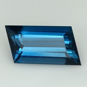 Топаз авторской огранки 8,3 карат