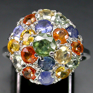 Праздничное кольцо с разноцветными сапфирами