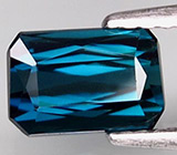 Зеленовато-голубой индиголит турмалин 1,5 карат 