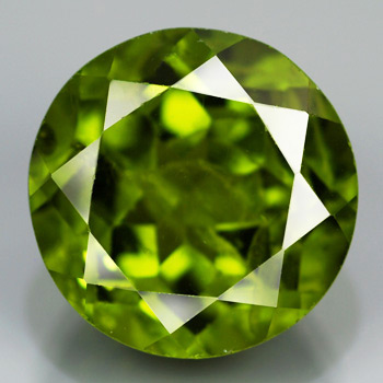 Крупный перидот 10,13 карат