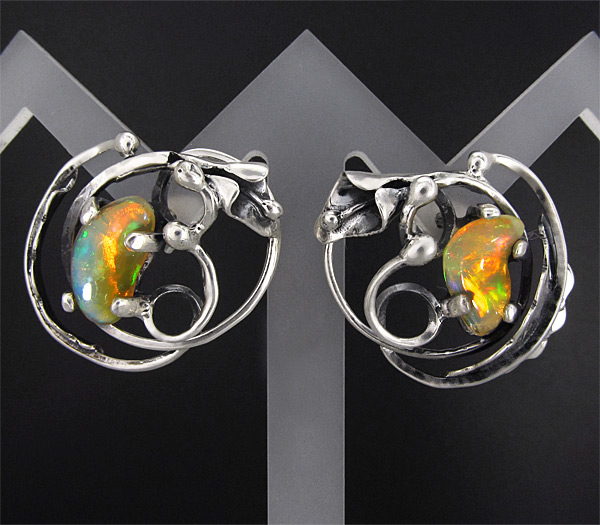 Серьги с эфиопскими опалами