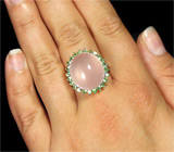 Кольцо с розовым кварцем и цаворитами Серебро 925