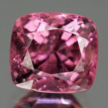 Пурпурно-розовая шпинель 2,08 карат