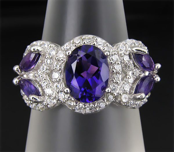 Кольцо с уругвайскими аметистами