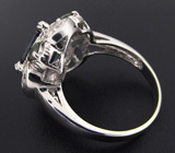 Кольцо с синим топазом и зелеными сапфирами Серебро 925