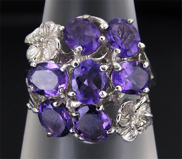 Кольцо с уругвайскими аметистами