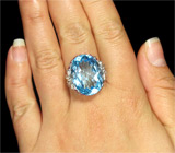 Замечательное кольцо с топазом и сапфирами Серебро 925