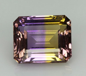 Чистейший аметрин 9,39 карат