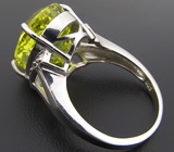 Кольцо с цитрином оттенка "зеленое золото" и сапфирами Серебро 925