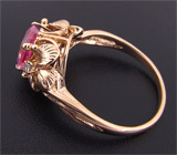 Кольцо с полихромным сапфиром и бриллиантами Золото
