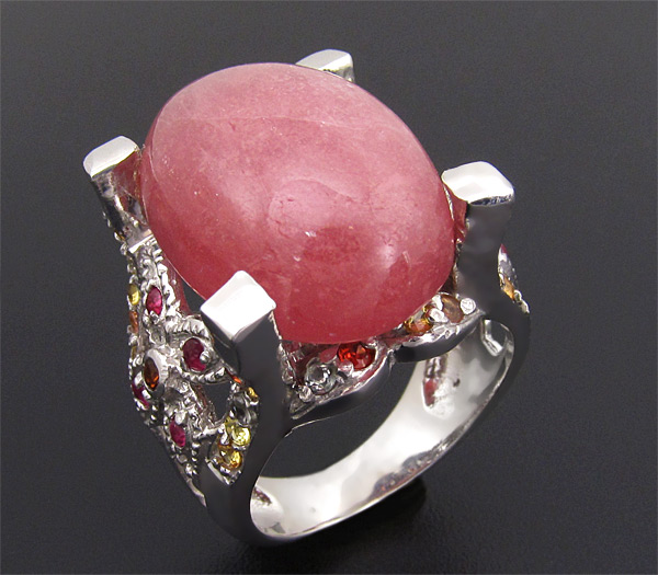 Замечательное кольцо с крупным кабошоном сапфира