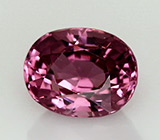 Чистейшая пурпурно-розовая шпинель 1,44 карат 