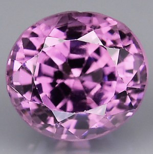 Пурпурная "неоновая" шпинель 1,3 карат