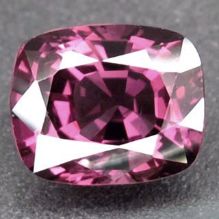 Пурпурно-розовая шпинель 2,03 карат