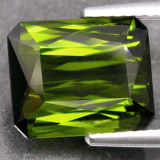 Зеленый турмалин 5,09 карат