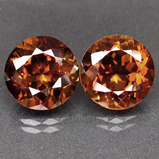 Пара империал топазов 14,97 карат