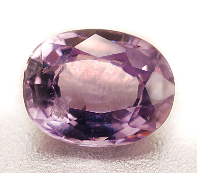 Сапфир со сменой оттенка 0,76 карат