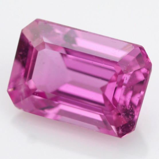 Пурпурно-розовый сапфир 0,76 карат
