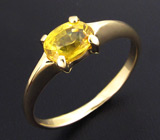 Кольцо с золотистым сапфиром Золото