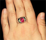 Элегантное кольцо с кабошоном сапфира и цаворитами Серебро 925