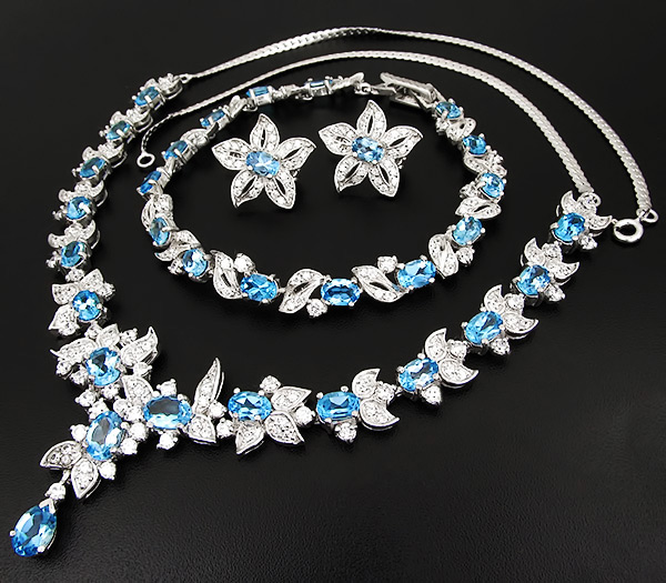 Великолепный комплект с топазами Серебро 925
