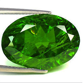 Перидот 28,94 карат