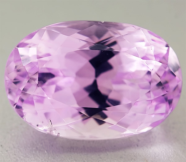 Кунцит 8,06 карат