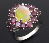 Кольцо с эфиопским опалом и родолитами Серебро 925