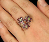 Прелестное кольцо с родолитами и перидотами Серебро 925