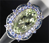 Крупное кольцо с зеленым аметистом, танзанитами и сапфирами Серебро 925