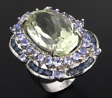 Крупное кольцо с зеленым аметистом, танзанитами и сапфирами Серебро 925