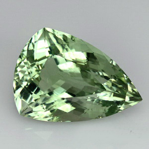 Зеленый аметист 10,09 карат