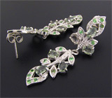 Превосходные серьги с зелеными сапфирами и цаворитами Серебро 925