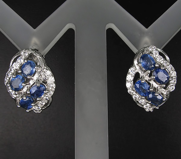 Серьги с синими сапфирами