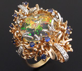 Кольцо с эфиопским опалом, синими сапфирами и бриллиантами Золото