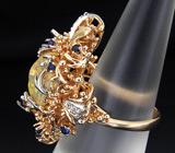 Кольцо с эфиопским опалом, синими сапфирами и бриллиантами Золото