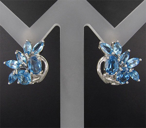 Серьги с голубыми топазами