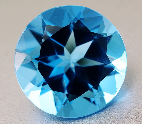 Топаз 6,63 карат