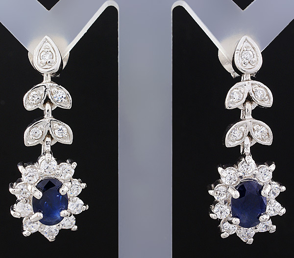 Серьги с насыщенно-синими сапфирами