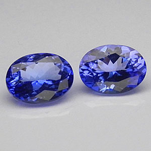 Пара танзанитов 2,49 карат