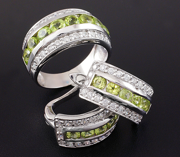 Комплект с перидотами